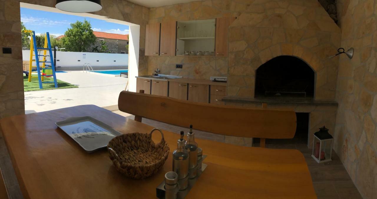 Villa Mare - With Heated Pool Задар Екстериор снимка