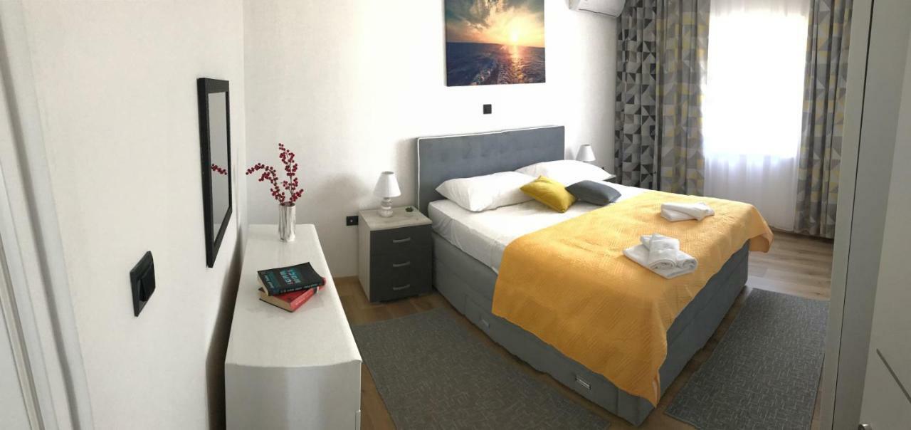 Villa Mare - With Heated Pool Задар Екстериор снимка