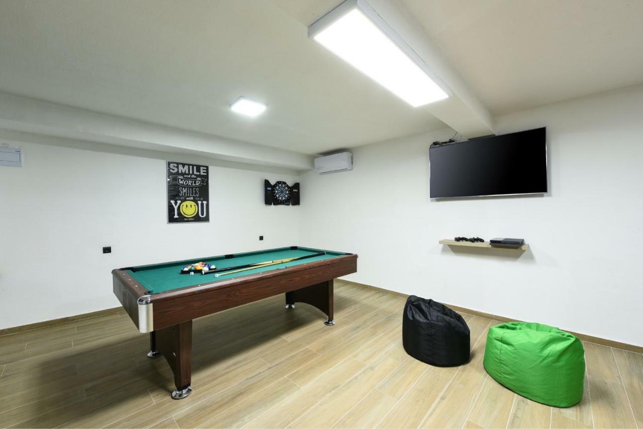 Villa Mare - With Heated Pool Задар Екстериор снимка